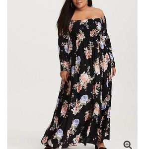 Torrid size 00 maxi dress
